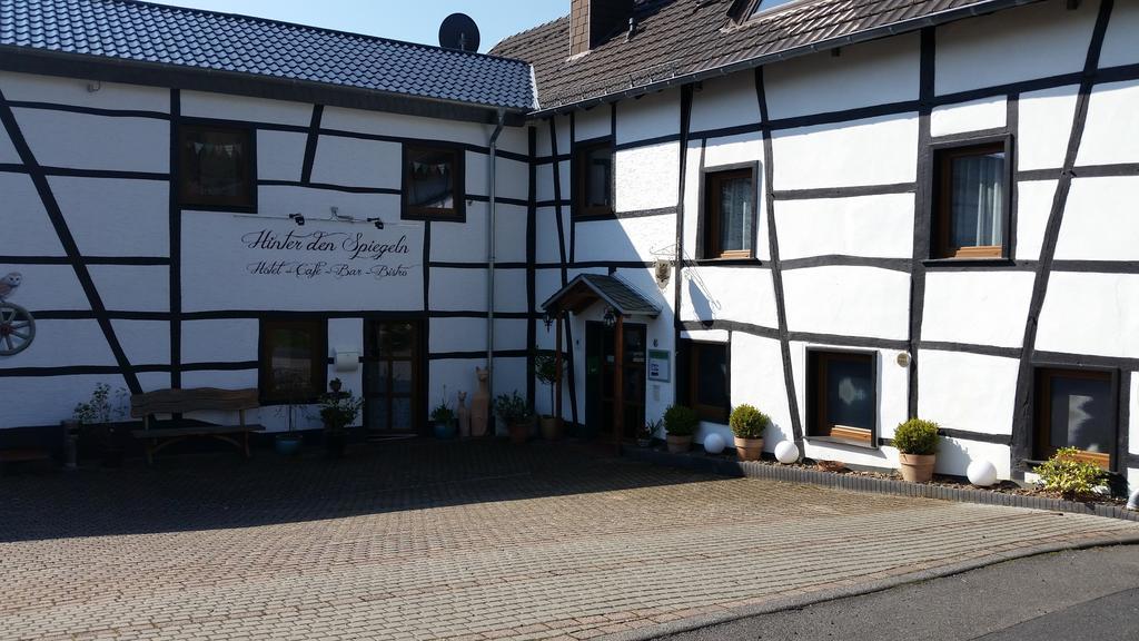 Hinter Den Spiegeln Hotel ไฮม์บาค ภายนอก รูปภาพ
