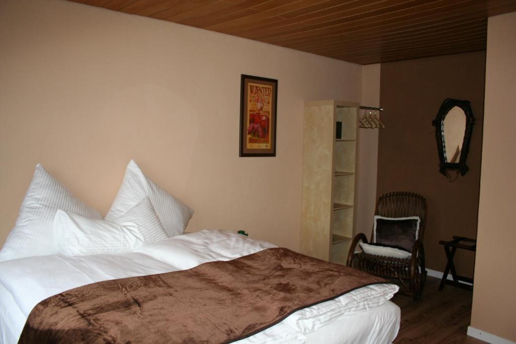 Hinter Den Spiegeln Hotel ไฮม์บาค ห้อง รูปภาพ