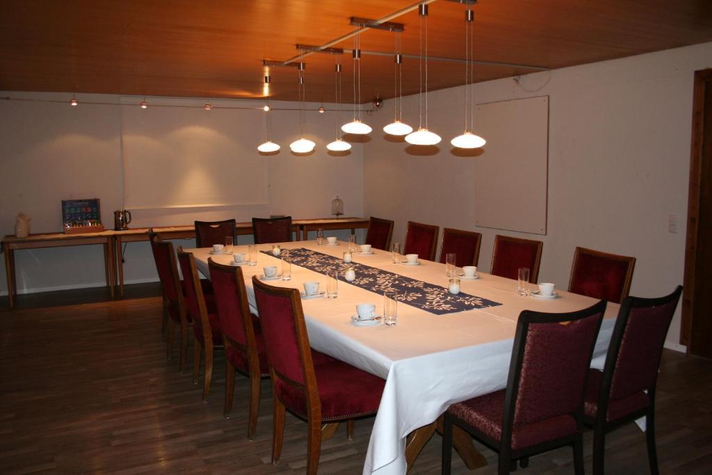 Hinter Den Spiegeln Hotel ไฮม์บาค ภายนอก รูปภาพ